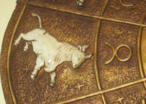 taurus bull and symbol gold