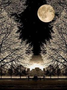 full moon pluto